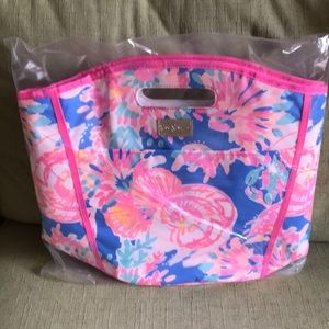 Lilly Pulitzer Other - Lilly Pulitzer beverage tote Lilly Pulitzer Other - Lilly Pulitzer beverage tote
